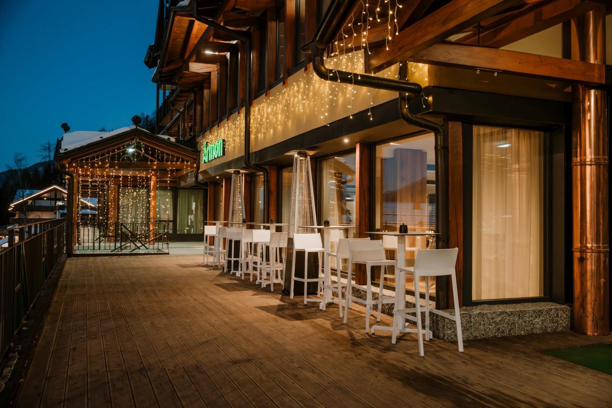 Armon Greenblu Hotel & Wellness Folgarida Exterior photo